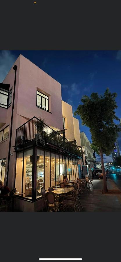 De Pejoto Lägenhet Tel Aviv Exteriör bild